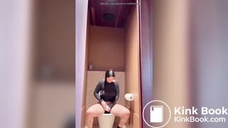 Hot as Babe pooping in Hotel Toilet