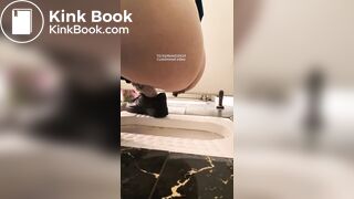 Girl pooping in public toilet3
