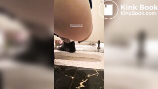 Girl pooping in public toilet3