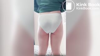 Poop in green panties
