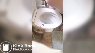 Shitting a huge load in toilet~