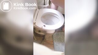 Shitting a huge load in toilet~