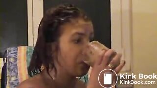 German Girl eats Shit + drinks Piss!