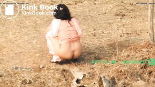 Woman pooping in public - video 2