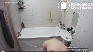 BIG BOOBS GIRL POOP AND FARTS