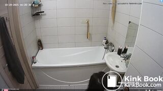 BIG BOOBS GIRL POOP AND FARTS