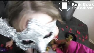 Sucks dick with her shit on