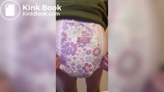 Diaper Girl messes diaper