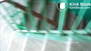 Girl shitting and farting - video 2
