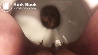 TOILET POO CLOSE.UP