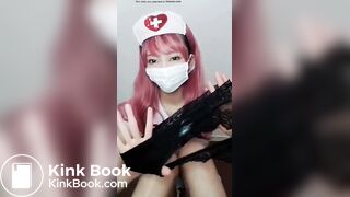 Cute Asian girl Pooping - video 2