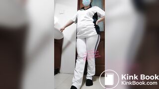 Chinese woman poop in school uniform