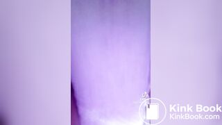Girl poop in diaper - video 9
