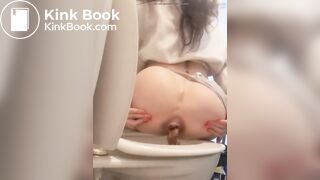 Girls poop too video 8