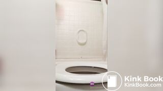 Girl pooping on toilet - video 321