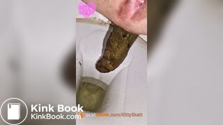 Hard Shitting in toilet - video 2