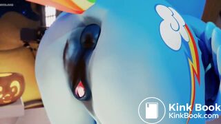 Rainbow Dash shitting in a pumpkin
