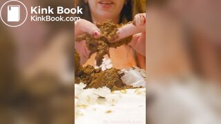 ❤️PERFECT PRINCESS EATING HER POOP❤️