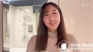 Asian beauty loves to shit