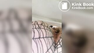 She shitting - video 2