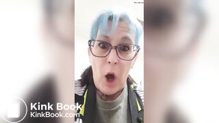 She shitting - video 2