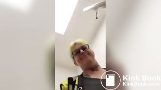 She pooping - video 22