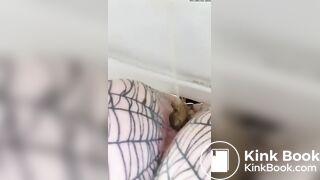 She shitting - video 3