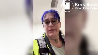 Woman shitting - video 17