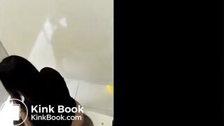 Wc spy girl - video 3