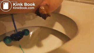 She poops in the toilet