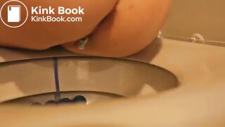 She poops in the toilet