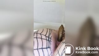 Poops - video 16
