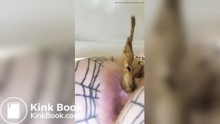She pooping - video 27