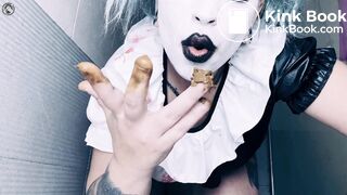 Little pale girl on Halloween Special