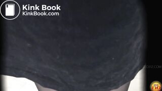 Cute Japanese girl Diarrhea - video 4