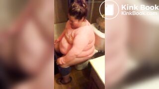 BBW poops in toilet - video 2