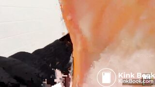 Attractive Japanese girl takes a shit