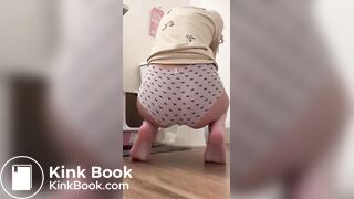 Doing a poo in her big panties
