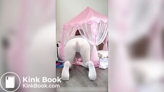 White Leggings Get Messy