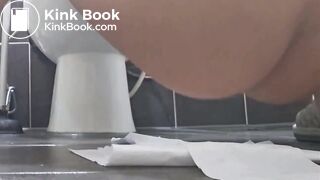 Korean girl poop - video 42