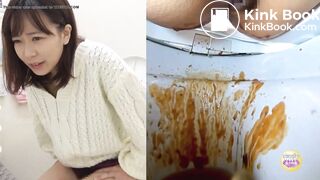Pretty Japanese girl Diarrhea - video 3