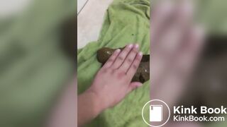Woman shows her ABNORMOUS MONSTER (help me find her!!!)