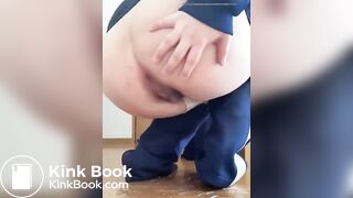 girl pooping - video 301