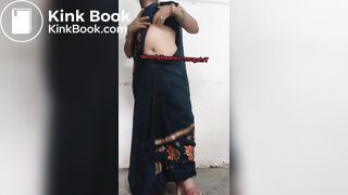 Desi Housewife pooping