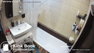 BLONDE FAST GASSY WET POOP