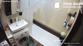 BLONDE FAST GASSY WET POOP