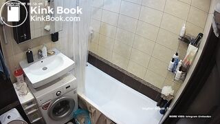 BLONDE FAST GASSY WET POOP