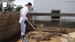 Kaitlyn ... going crazy in pigshit