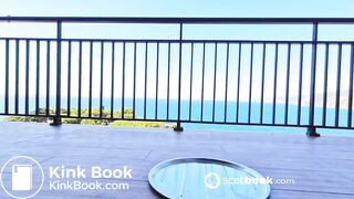 facendo la cioccolata sul balcone di casa