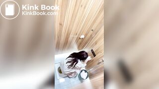 Chinese girl having diarrhea secretly filmed6 - video 2